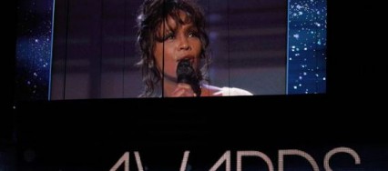 Grammy-2012-Tribute-to-whitney-houston-newzitiv