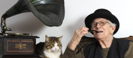 Une-chatte-sauve-son-maître-newzitiv