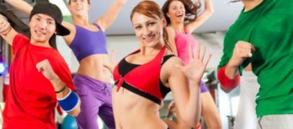 Danse-Fitnesse-Il-y-a-de-la-Zumba-dans-l-air-newzitiv